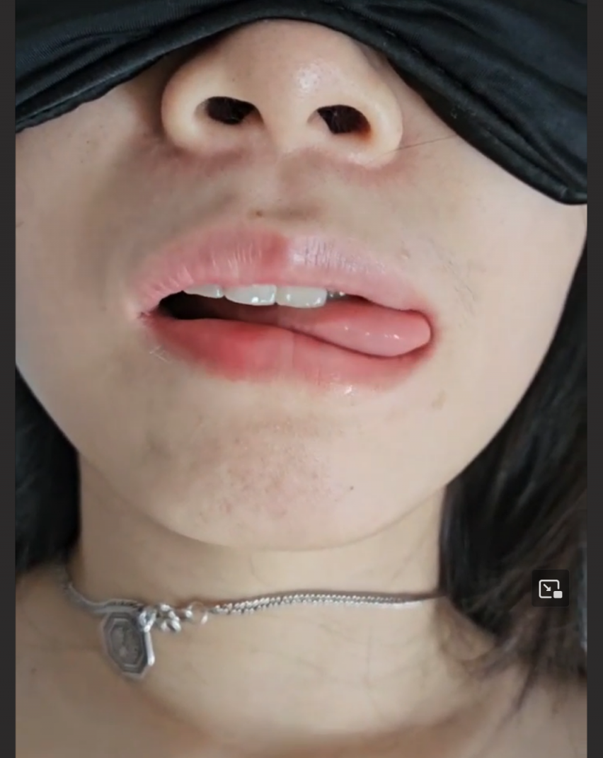 海南大二学妹 孙晓晴 性爱视频流出 暑假与男友出租屋激情穿插 口交深喉技术熟练