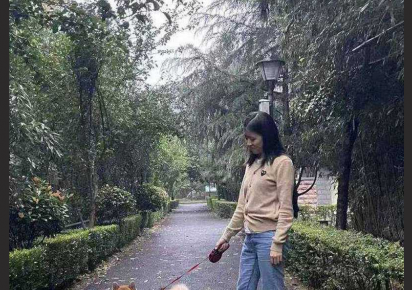 云南红河州正府工作人员夏颖 不雅视频流出 端庄女神化身淫娃 深喉后入反差惊人