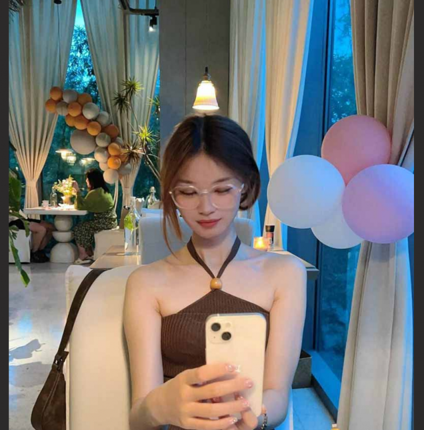 湖南衡阳大学大三学生妹 程芊芊 被金主爸爸包养各种姿势性爱视频流出 绝美女神沦为淫荡小母狗