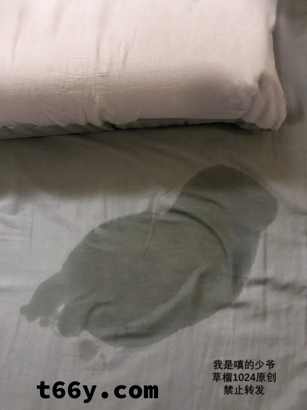 国庆长假期陪大胸小娇妻回娘家随笔，年轻人妻微露脸