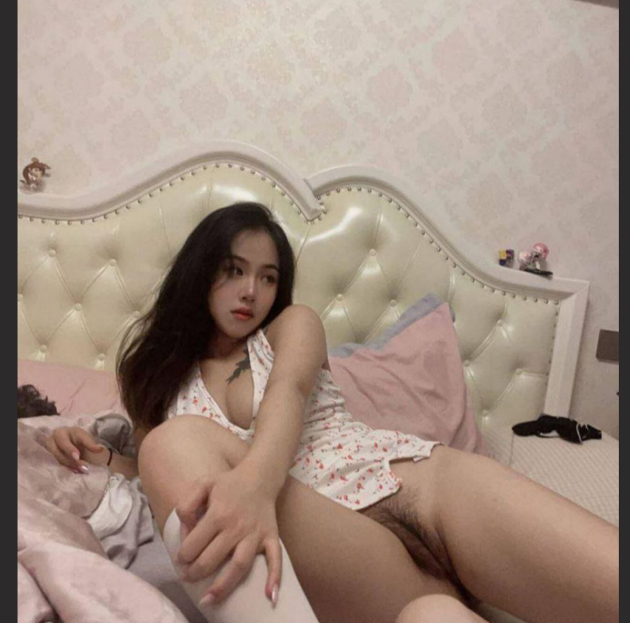 北电学生极品御姐 张雨萱 骚逼奇痒难耐主动榨精 家中叉腿勾引男友 疯狂中出嫩穴浪叫