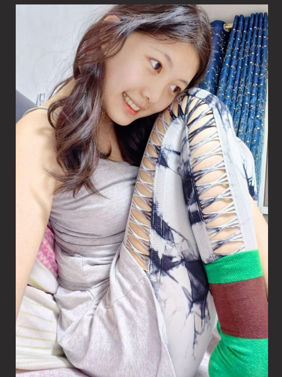 中国民航大学校花崔洁 被土豪包养3P 娇喘呻吟不断 口交卖国 粉嫩小穴勾魂