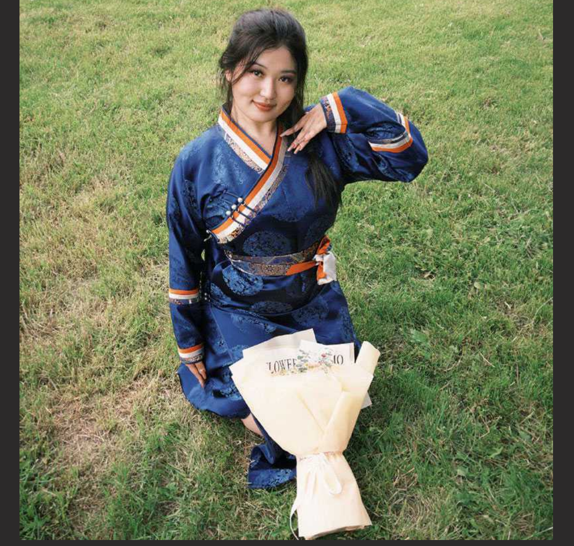 独家曝光 内蒙古大学蒙古学学院阿荣当小三 骚货插足别人家庭还到处约炮 是个女海王无疑了