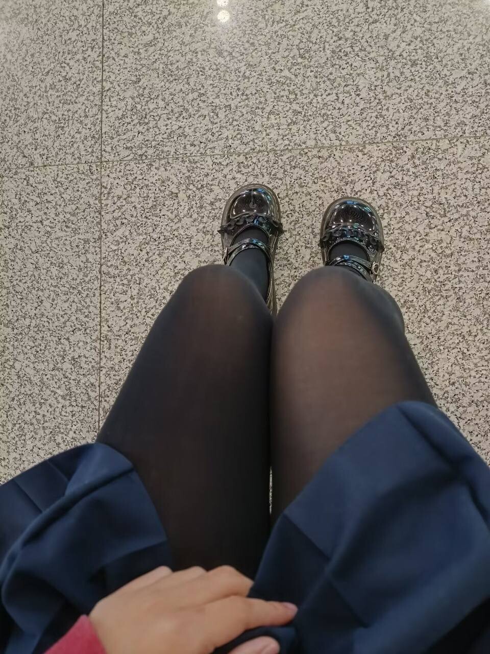 表妹的原味丝袜,穿好装备,准备来找我啦。