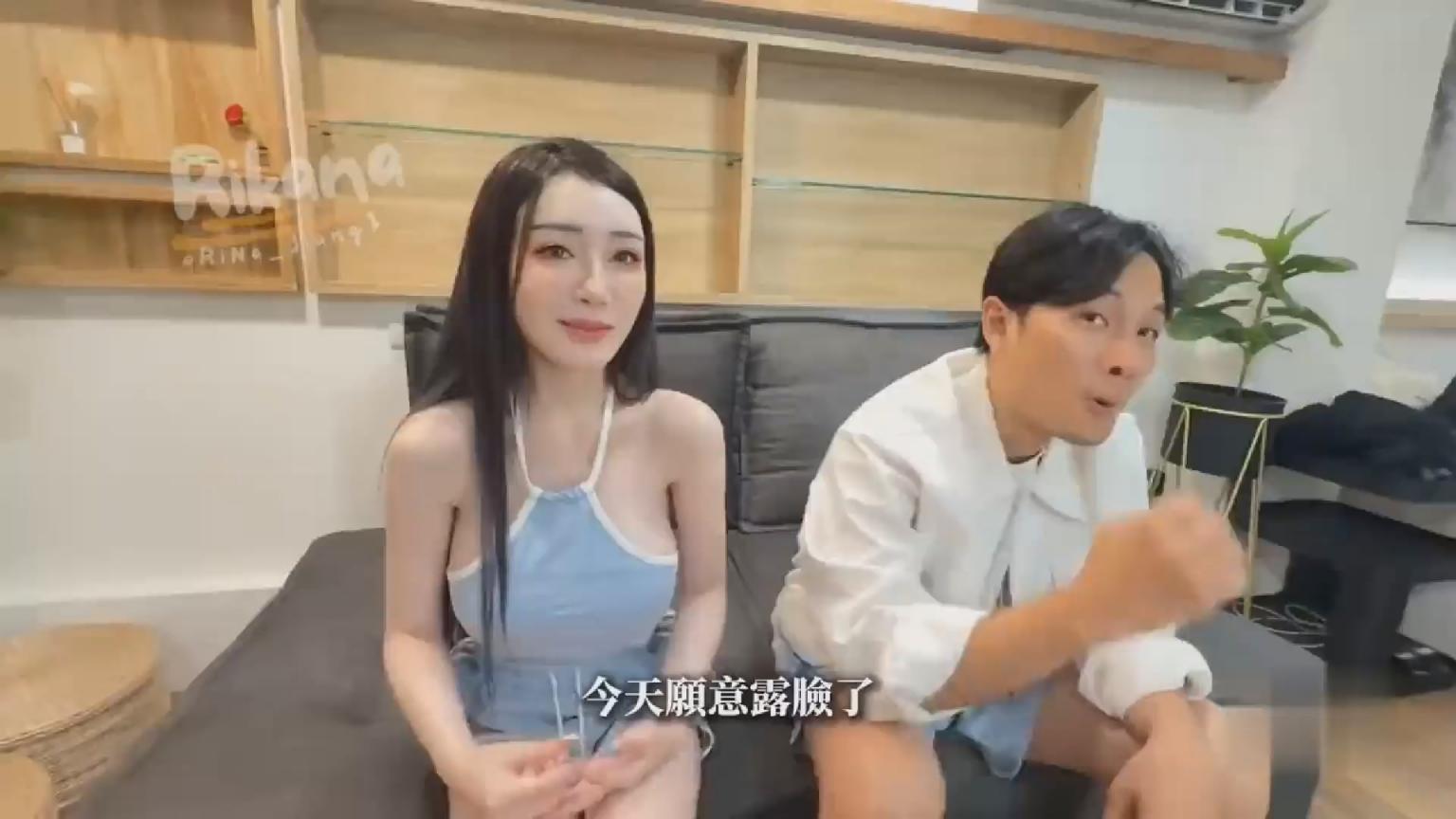 美乳嫩穴女神[沈娜娜]❤️金主爸爸内斗粉丝一块3P口爆颜射奶子上