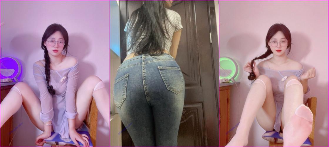 新品福利,气质极品良家眼镜反差婊【哓绵】露脸福利,露点裸舞自慰