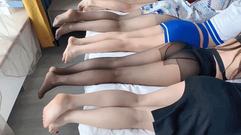 6个嫩妹同框啊,他是怎么说服那么多妹子放开拍摄的?应该是超能力!趁机咸猪手 每个都不放过