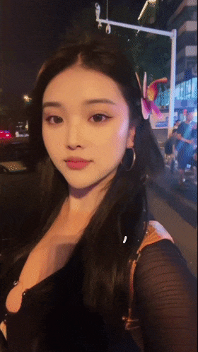 自家舞蹈系女友泄密影图流出,极品女神,貌美如花,生活照和床上差异太大了!