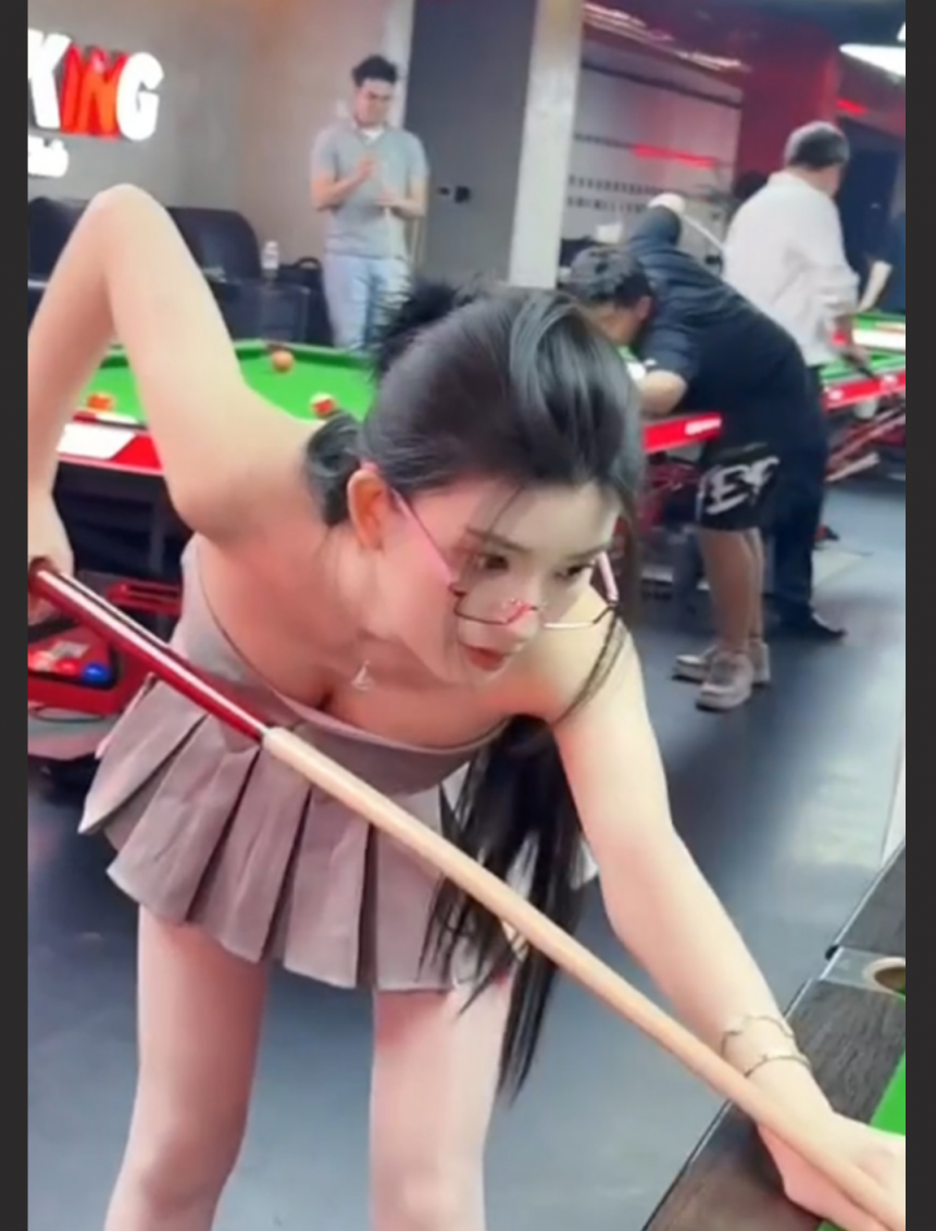 南昌大学招聘台球助教 海报尺度大胆引发热议 难道是学生妹刚走出校园就下海出卖肉体