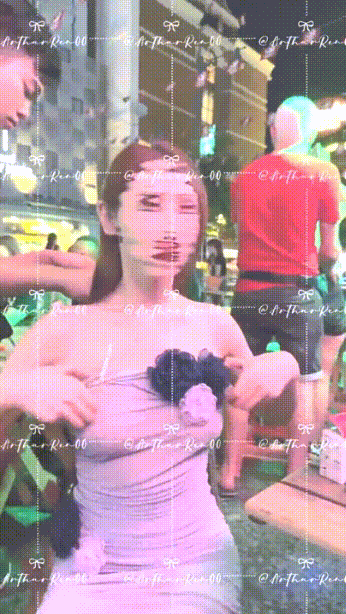 顶级白富美反差女神⚡户外大胆露出挑战,表面是大家高攀不上的白富美女神,私下其实是一只求草的骚婊母狗