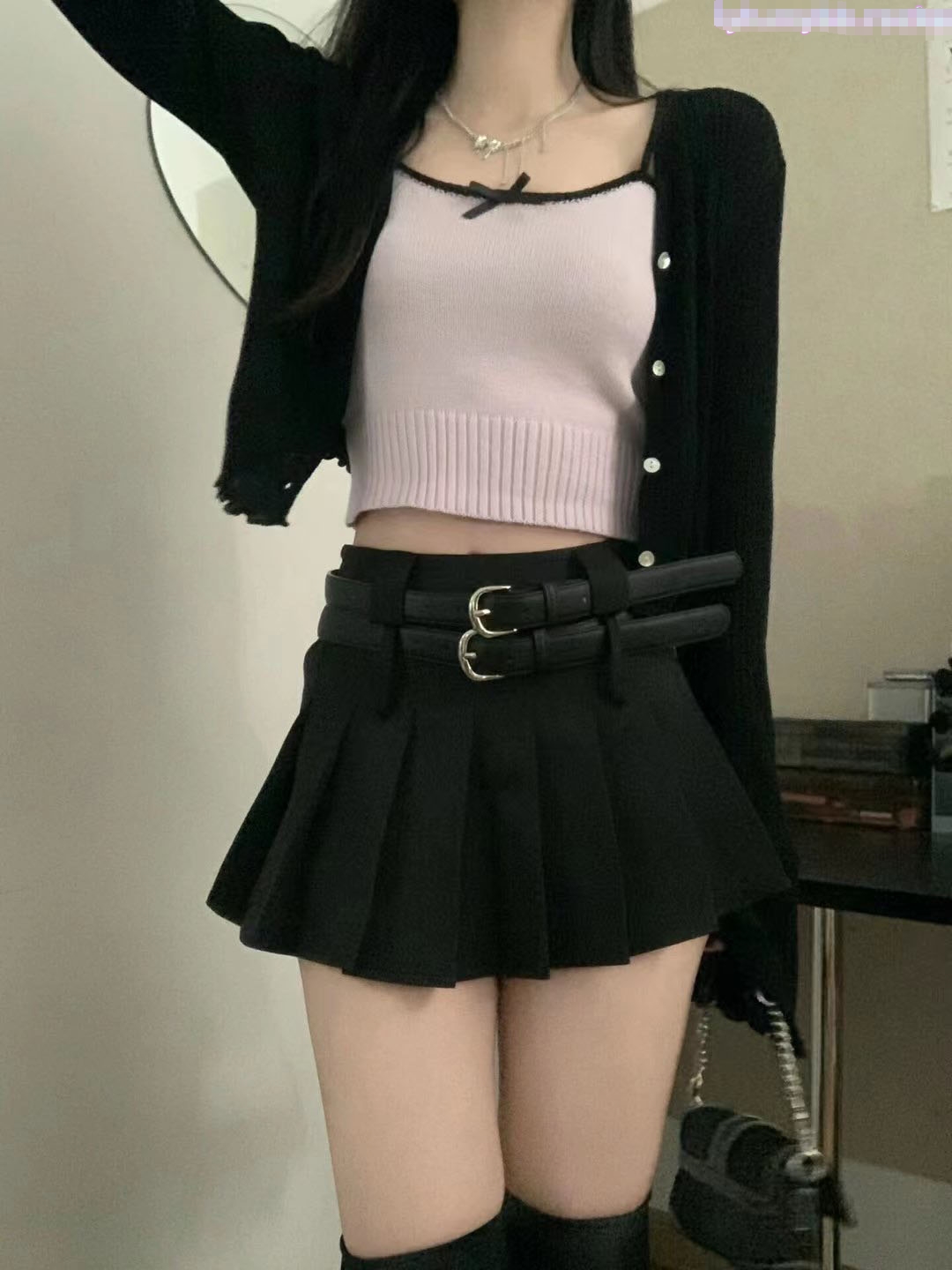 淫荡人妻愉情被老公打电话查岗 强忍住娇喘呻吟不让老公发现 紧张刺激到不行