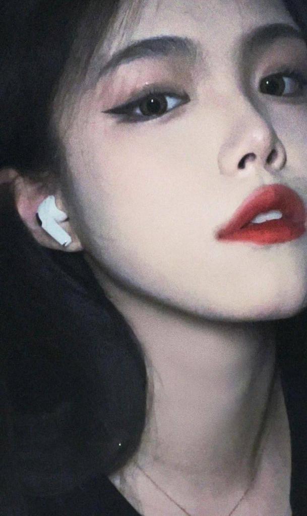 肌肉佬情系巨乳娘，两颗红蕾千人尝