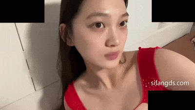 上海戏剧学院毕业,短剧演员【小小松菜莱】露脸露点,拍过陈翔六点半,大尺度绝美好身材!