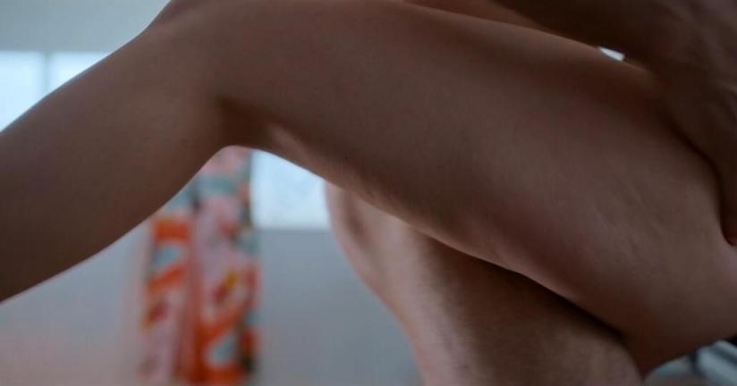 这部青春性喜剧,欢乐的同时尺度也很大