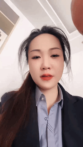 【泡泡马】白领御姐~! 白皙身材~户外刺激车震~无套啪啪