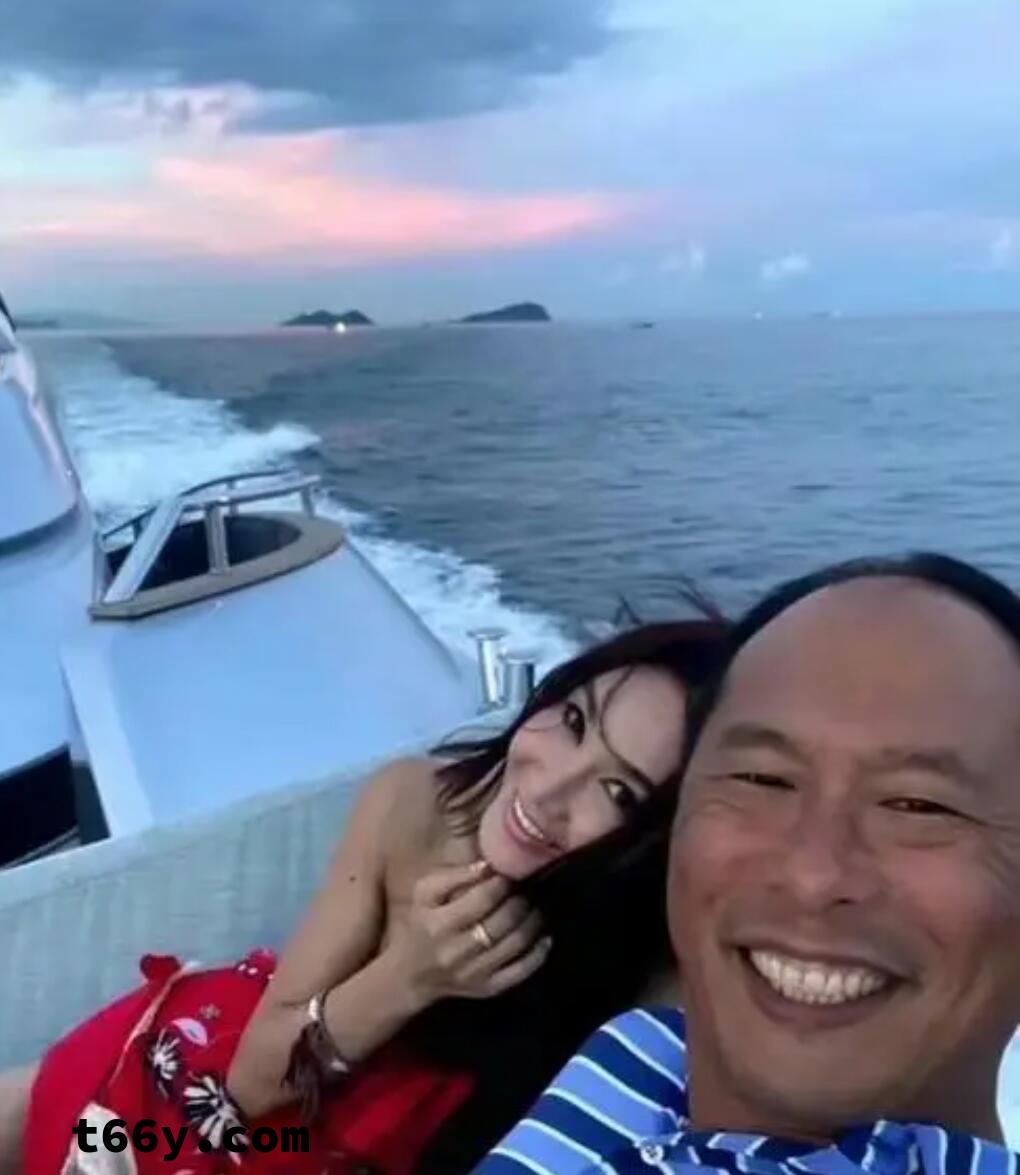 温碧霞与老公合照,P图从来不P老公!太真实了!