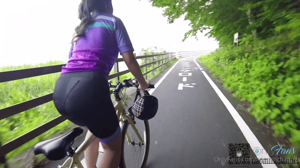 ✨极品樱花妹✨naomiiichannel户外骑行被粉丝在自行车上操内射