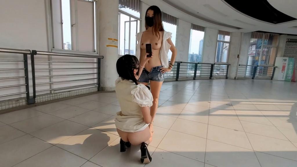 新品,重磅回归,开局就王炸,顶级露出【TonyJ和贝贝】,无视走光疯狂极限露出男则调教性爱