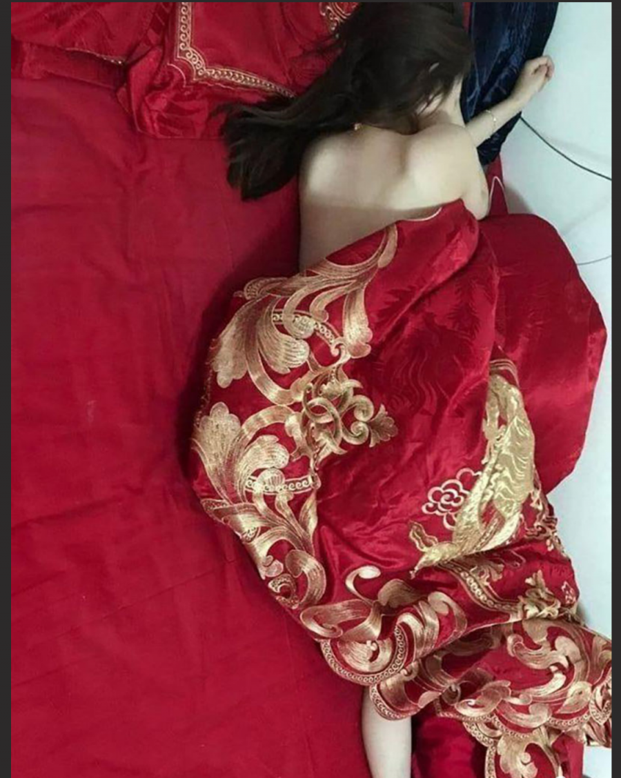 北京新娘 宋璃烟 新婚之夜洞房实拍 白虎丰臀被新郎猛操内射 满穴白浆流成河还冲镜头抛媚眼