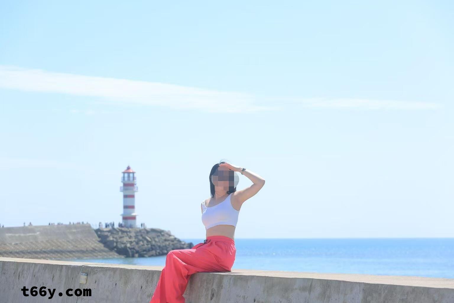 欠操的小母狗渴望被多人干