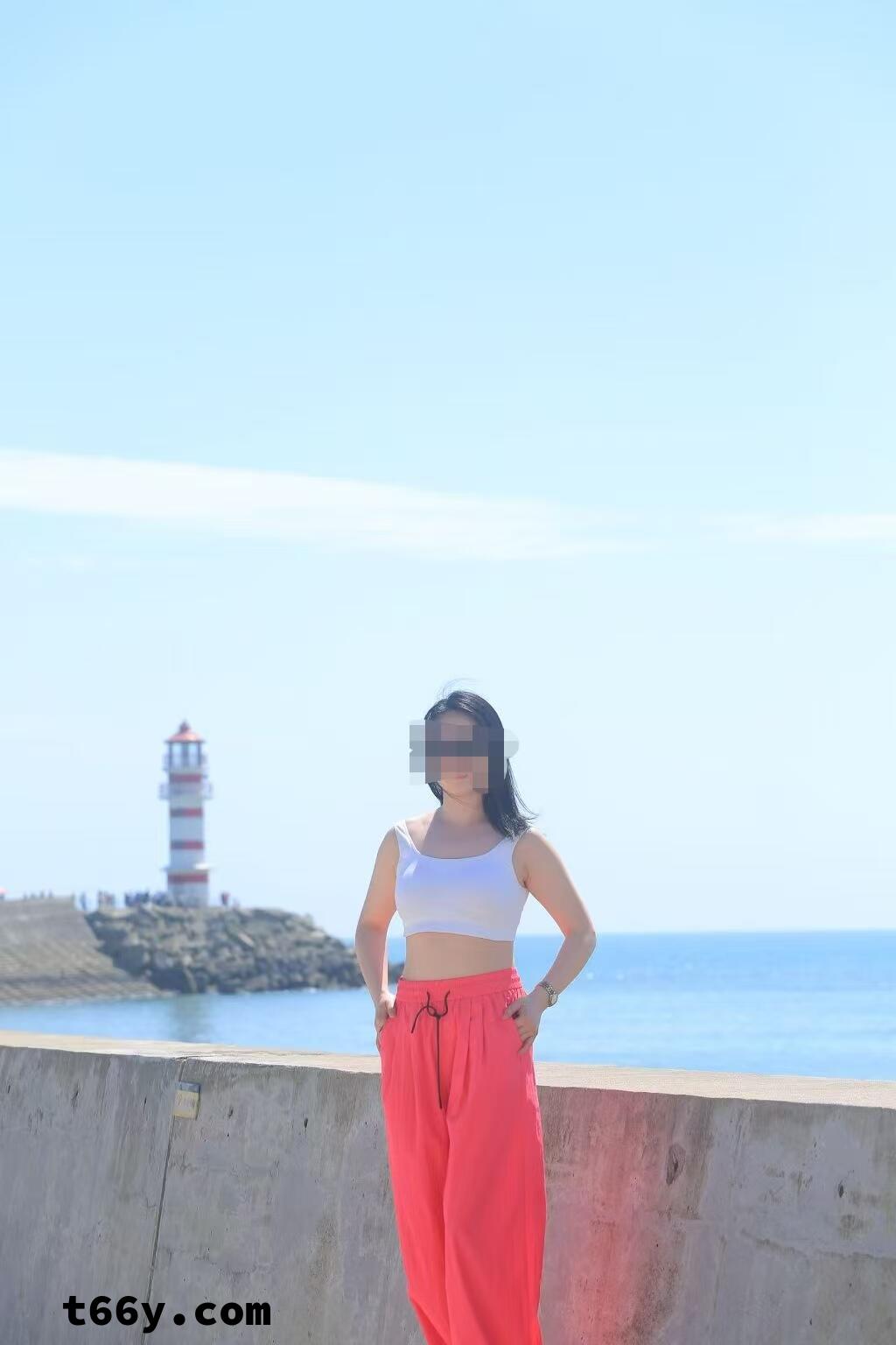 欠操的小母狗渴望被多人干