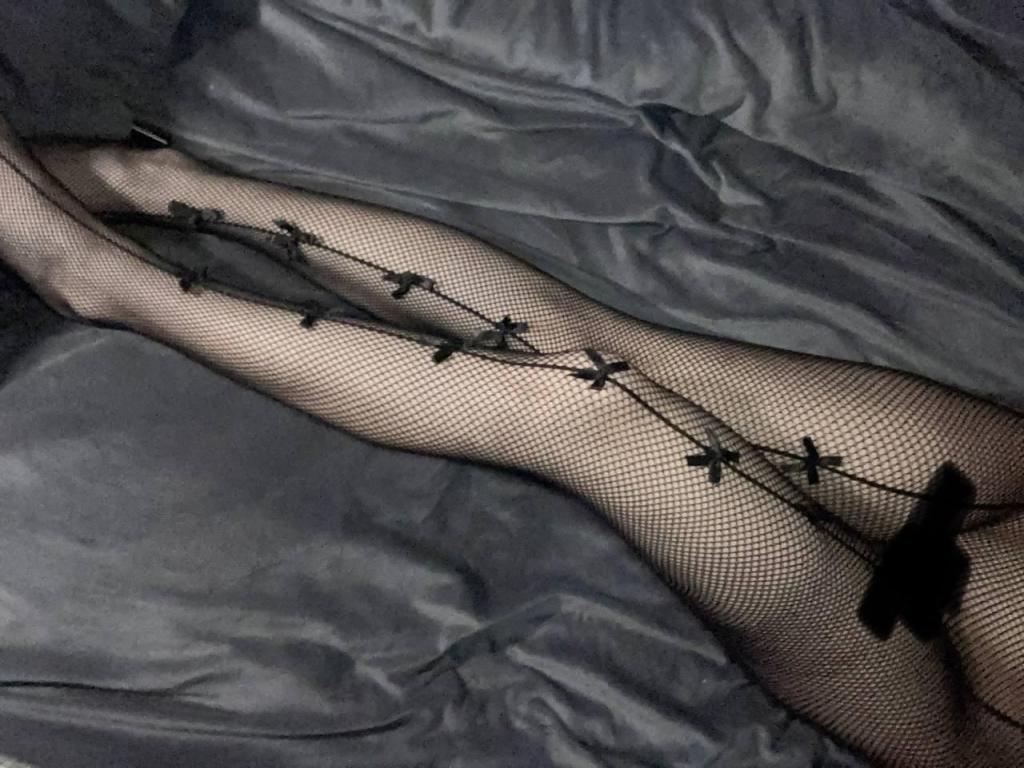 带夜店认识的女生在她旁边打炮