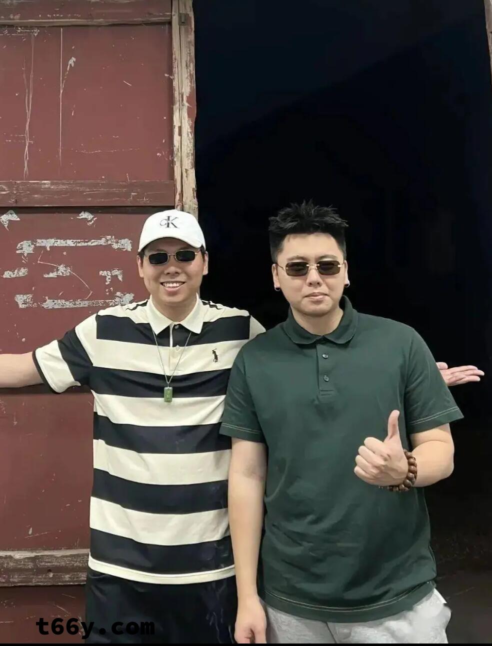 著名歌星“底裤被扒光”!睡粉、出轨、黑料不断,本人在国外回应更炸裂