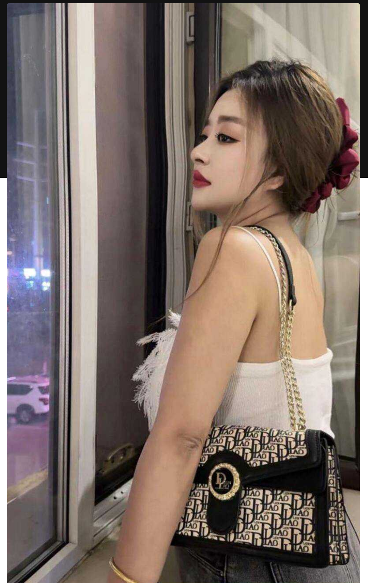 东北服装店老板娘被炮友调教成母狗曝光,巨乳肥臀骚货胆子真大,趁老公不在家带炮友回家做爱,纹身实锤!