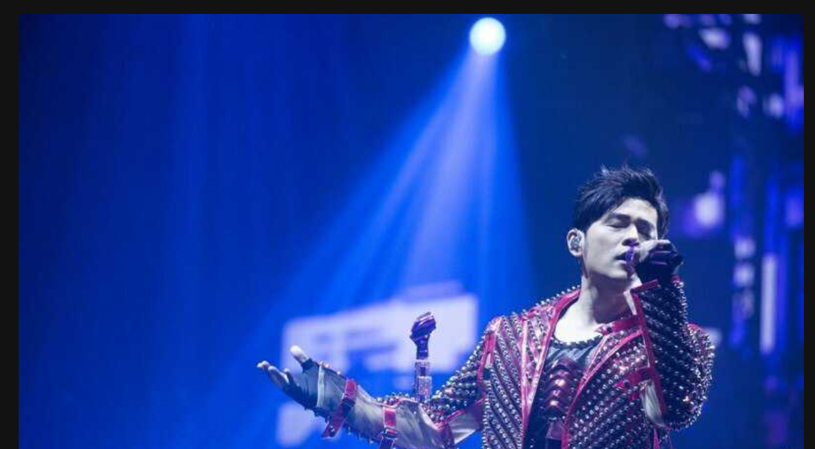 周杰伦超级女粉丝 为看演唱会 不惜以身入局 套都不用带自己吃药