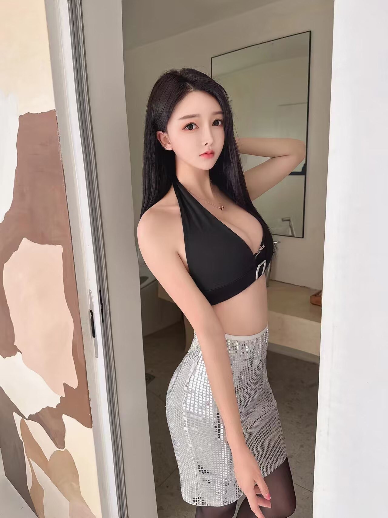 ❤️我能想到最浪漫的事，就是和你试遍所有姿势❤️哥哥能抓着衣服把我按在椅子上肏 像野S一样野蛮