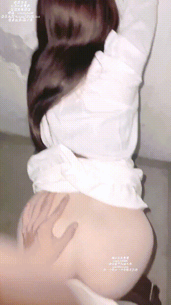 包养女大『苏北养女』试试楼梯道赶紧操个。射在B里，然后让她蹲下流出来。差点被发现，赶紧跑