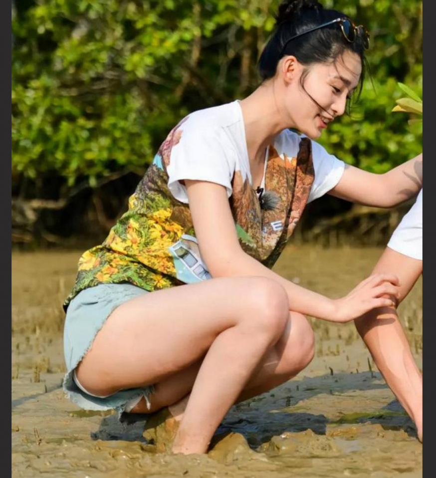 当家明星花旦 李沁 在爆私生活混乱 与雷军杨洋绯闻缠身 被爆出酒店愉情视频