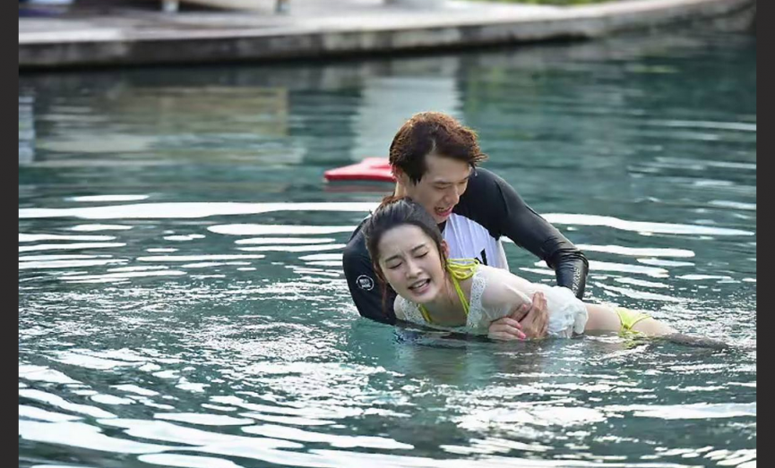 当家明星花旦 李沁 在爆私生活混乱 与雷军杨洋绯闻缠身 被爆出酒店愉情视频