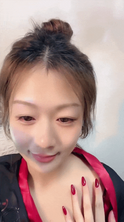 最新，新人！顶级女神！卧槽！好漂亮~【小姨子】，极品御姐，性张力拉满，美乳粉穴，跳蛋玩出喷水