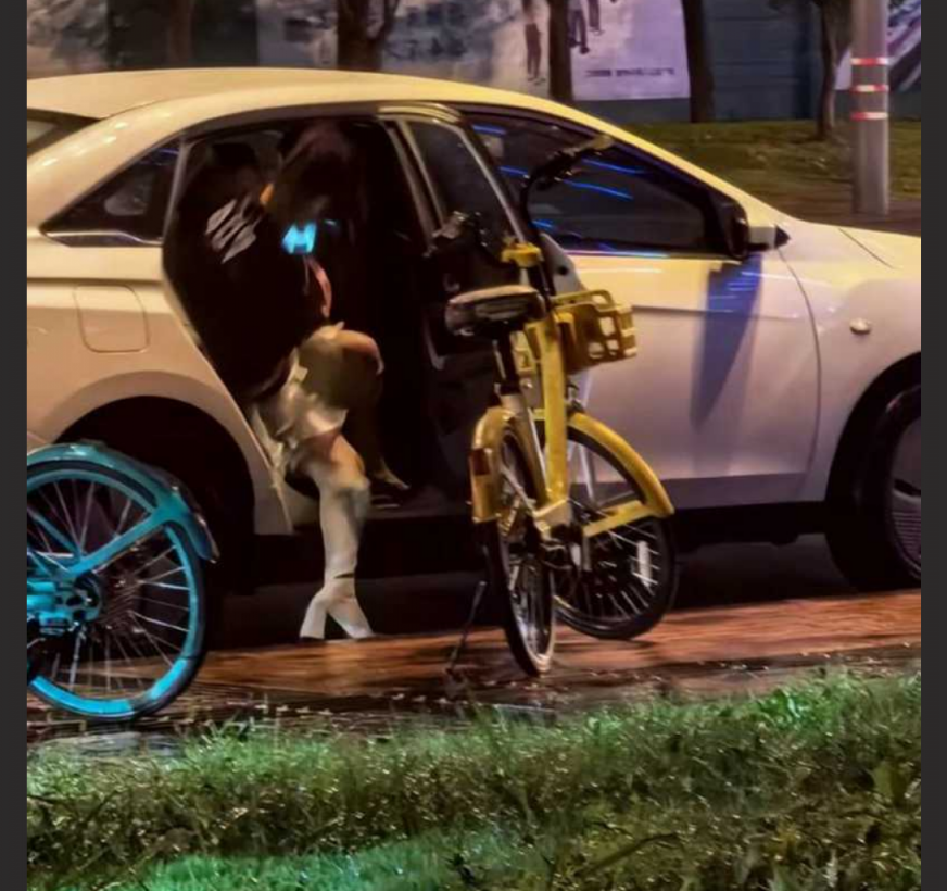 百万粉网易第五人格女主持 潇潇 恋爱期出轨电竞冠军487 脚踏两船逛街酒店性爱视频流出