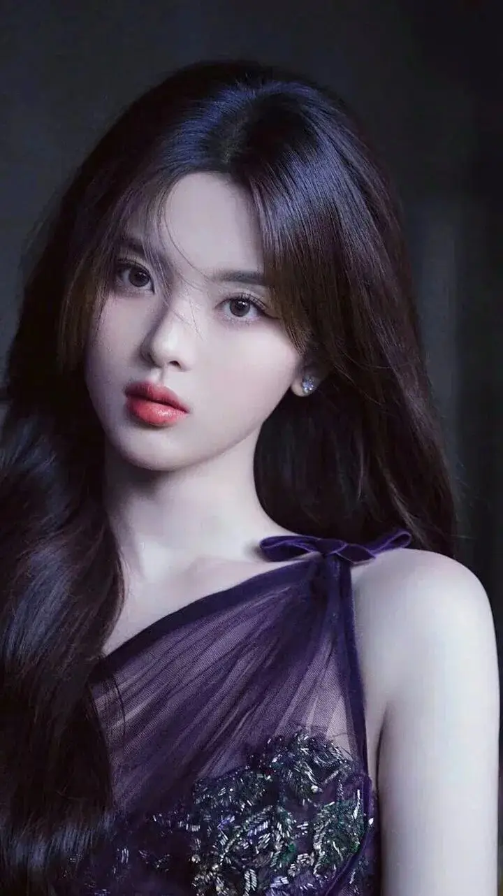 杨超越，好奶好白好嫩，真的超有料！