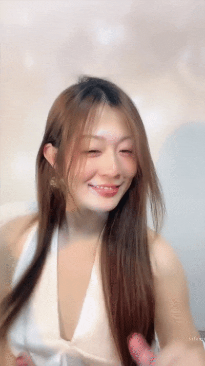 最新，新人！顶级女神！卧槽！好漂亮~【小姨子】，极品御姐，性张力拉满，美乳粉穴，跳蛋玩出喷水