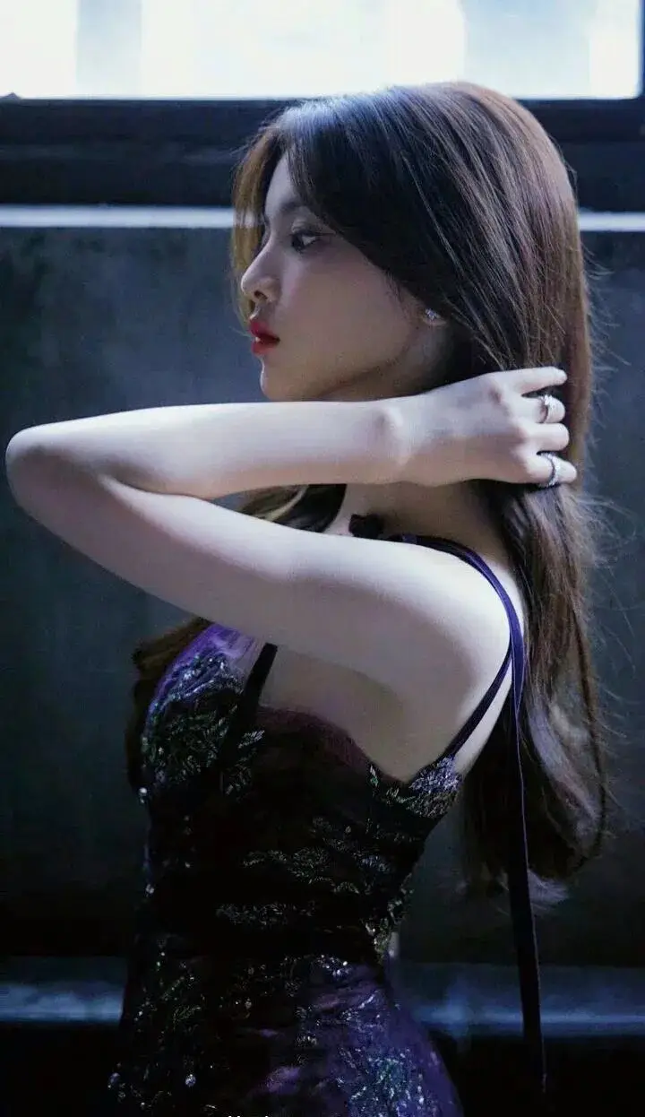 杨超越，好奶好白好嫩，真的超有料！