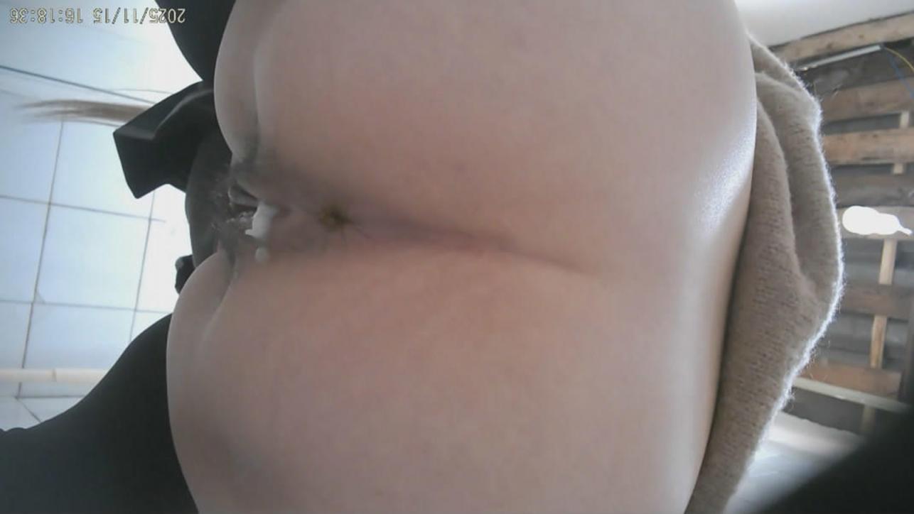 大神潜入国内三流野鸡大学简陋女则高清后拍两个气质美女大小便菊花清晰收缩阴道口沾满分泌物