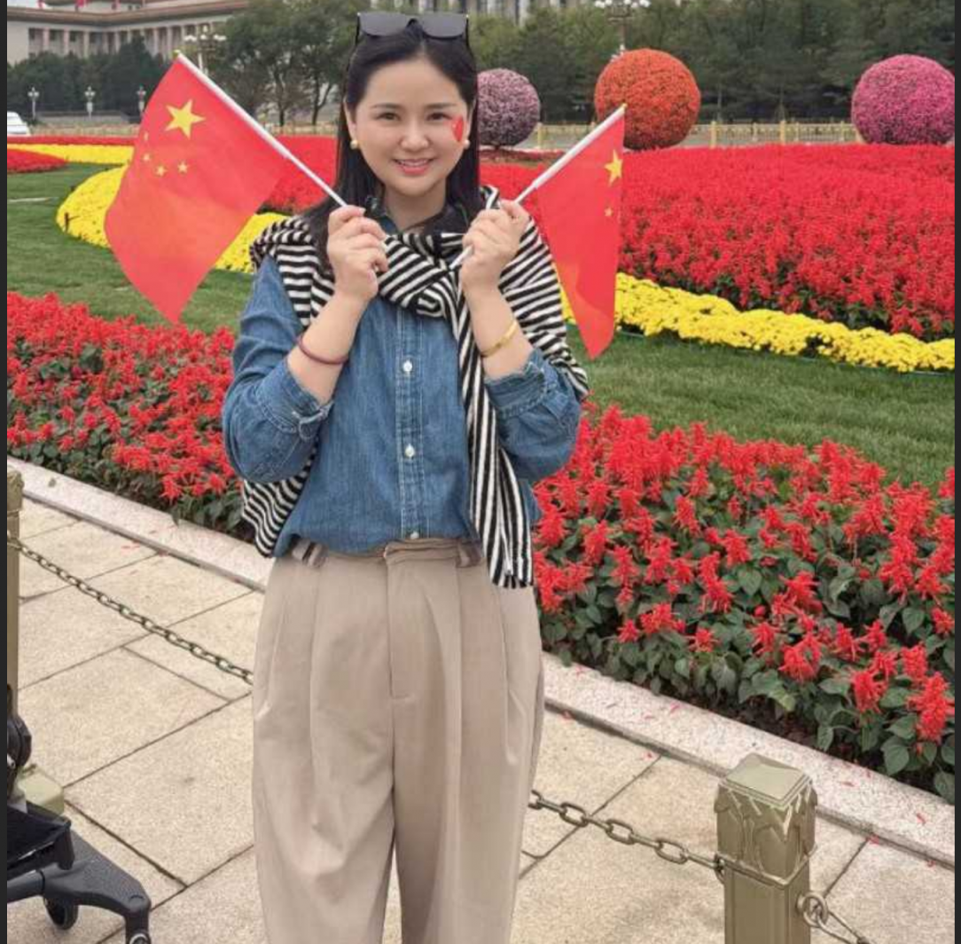 江苏南京牙科销售 潘华莉 为取悦炮友出钱倒贴 竟抛夫弃子与其同游 拍淫片留念被曝光!