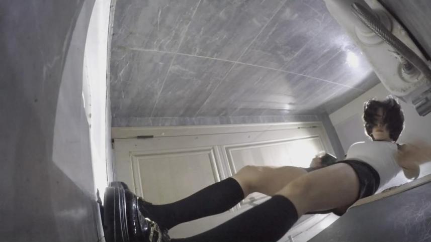 ✅新流出❤️则拍大神给KTV酒吧送酒潜入女则TP小姐尿尿黑裙高跟姐姐尿完给逼逼涂抹东西