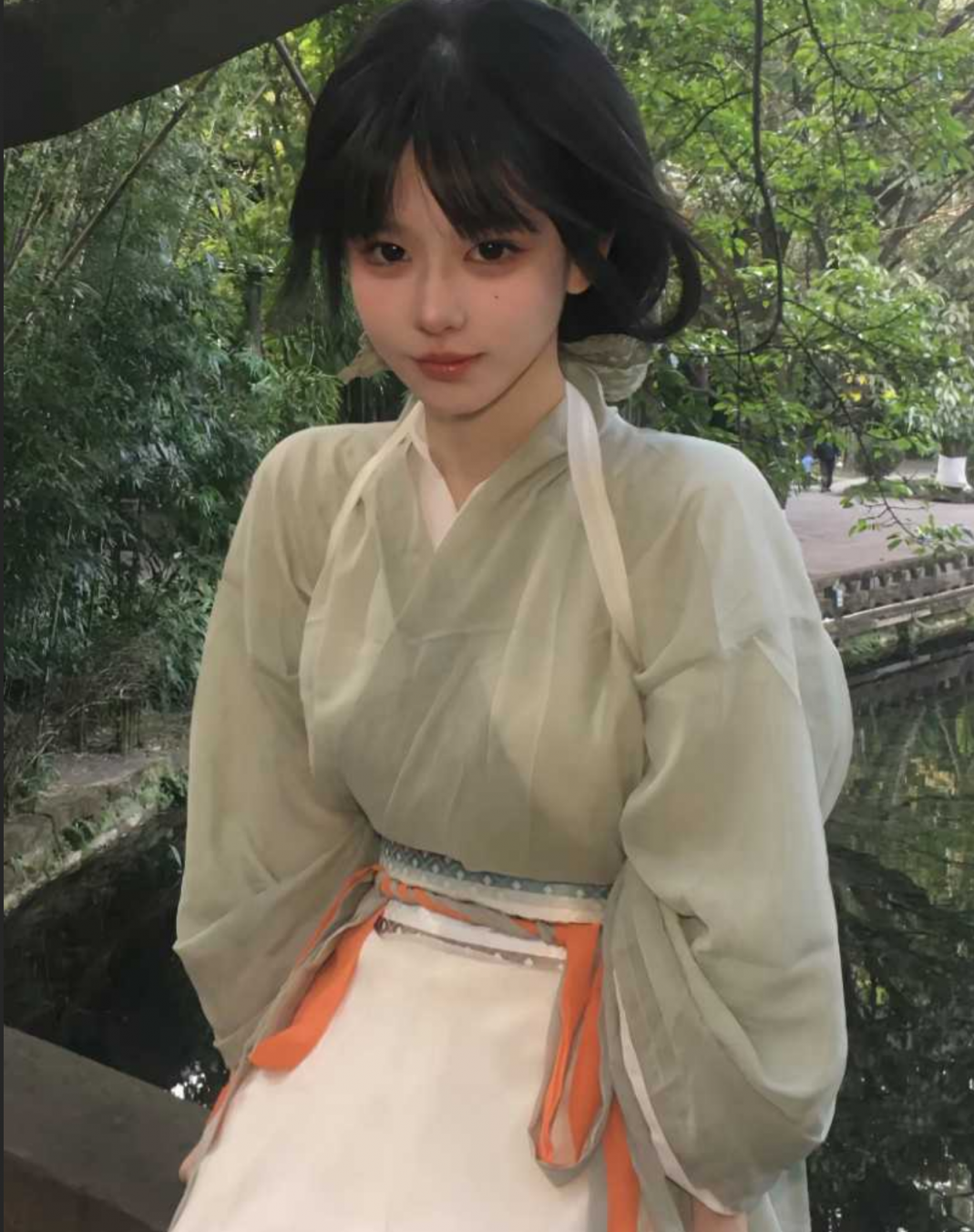 抖音400万粉网红 深海蜜柚 被赵韩倩直播曝光 一人战4男玩法十分炸裂 淫骚下贱令无数网友破防！