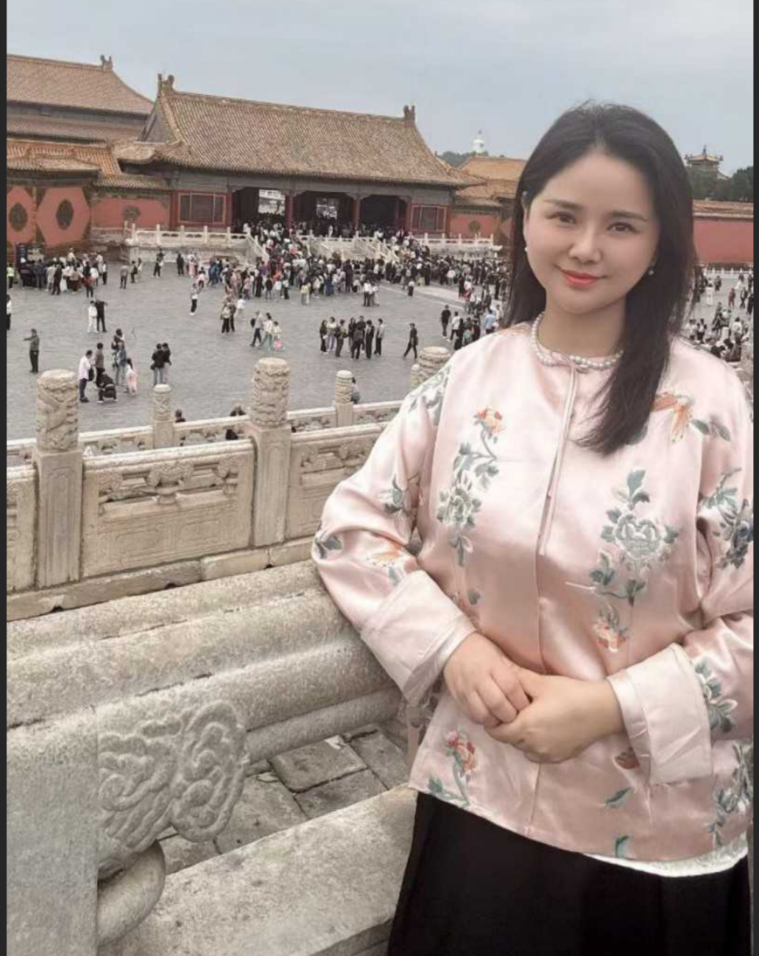 江苏南京牙科销售 潘华莉 为取悦炮友出钱倒贴 竟抛夫弃子与其同游 拍淫片留念被曝光!