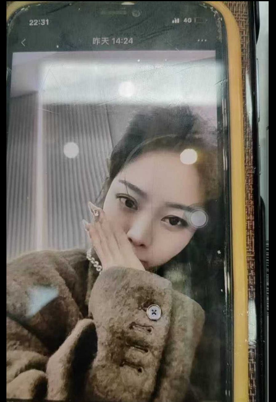 东营利华益集团 高层领导与交警队女子 安文娟 玩换妻游戏 现场群交多达两百人感染艾滋病!