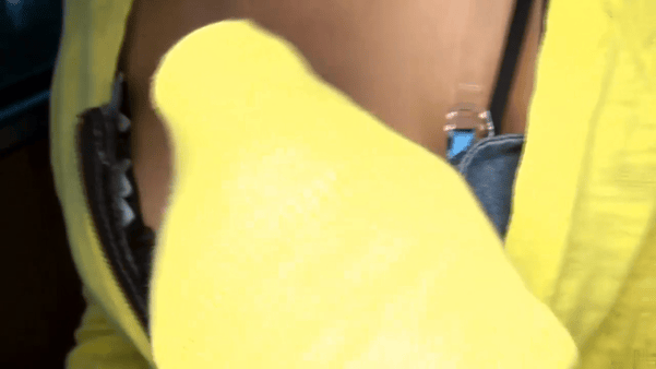 变态公则肉便器女,则所里被陌生人鸡巴轮番猛插小穴狂射里面灌满,爽到她腿抖喷水哭叫求饶彻底回不去