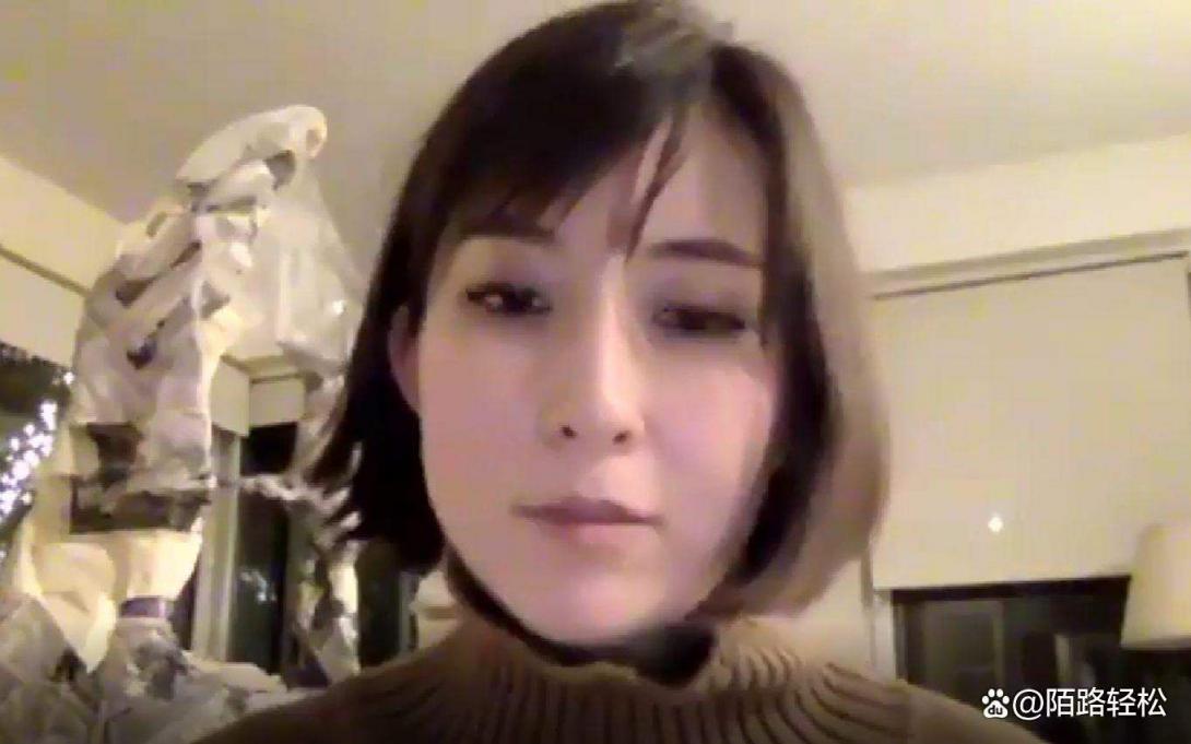 美籍华裔香蕉人暗黑界抽象派艺术家——哥伦比亚大学【王佳怡】