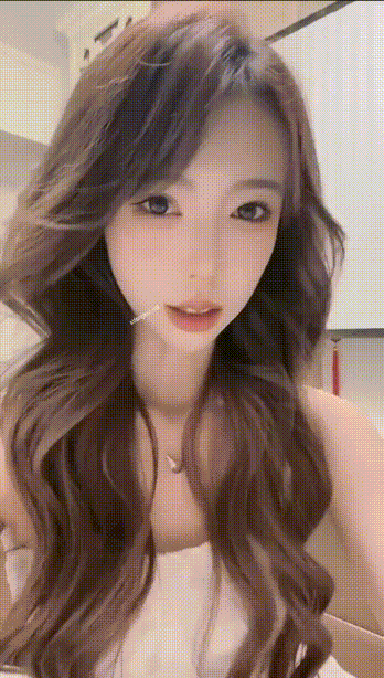 极品 校花级美女 身材真是极品 外表清纯 靓丽 床上风骚