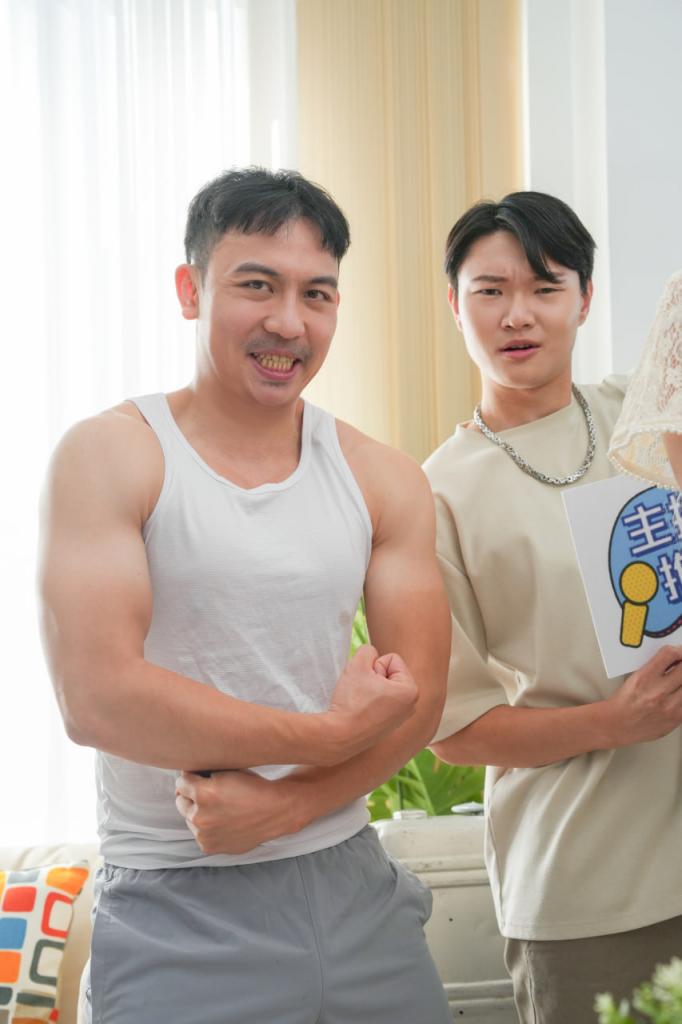 ❤️情色 短剧❤️疯狂小杨哥之三只羊的淫乱秘辛❤️正片第4集 幕后花絮❤️NTR电话刺激剧情！