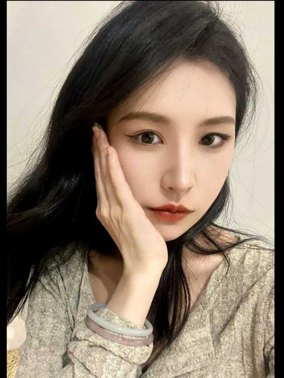 东营利华益集团 高层领导与交警队女子 安文娟 玩换妻游戏 现场群交多达两百人感染艾滋病!