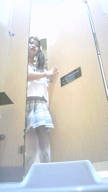 精品则拍【颜值萝莉篇】合集✅24位极品颜值小美女嘘嘘，近景特写同步露脸全身，小姐姐私密处看得一清二楚